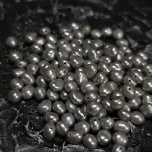 Perła Słodkowodna Ciemnoszara 6x4 mm