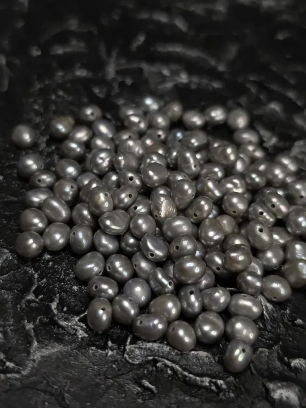 Perła Słodkowodna Ciemnoszara 6x4 mm