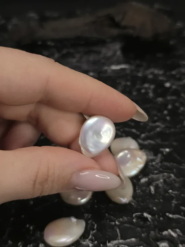 Perła Naturalna Keshi Biała Łezka Plaska 20-25mm