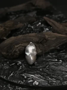 Perła Barokowa Szara  wysokej jakośći  29x14x14mm