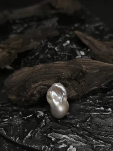 Perła Barokowa Szara  wysokej jakośći 26x15x14mm