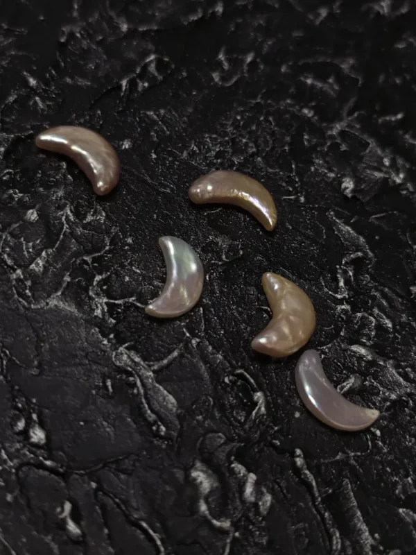 Perła Barokowa Naturalna Półksiężyc 18 mm