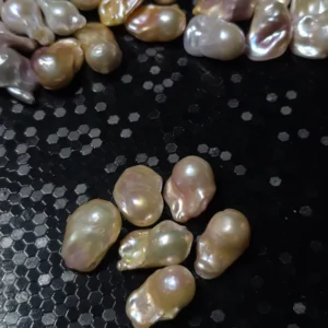 Perła Barokowa Brzoskwiniowa 23-25mm